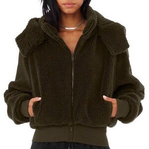 Alo Yoga Foxy Sherpa Jacket Dark Olive S